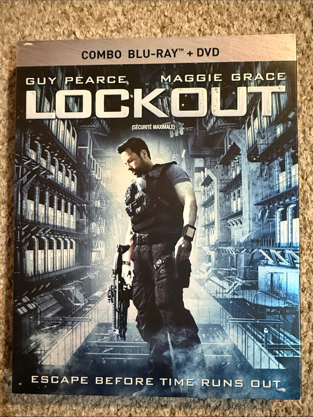 Lockout Combo Blu-ray